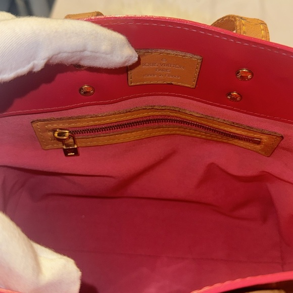 Louis Vuitton Framboise Monogram Vernis Reade PM Bag GUC - Picture 6 of 13